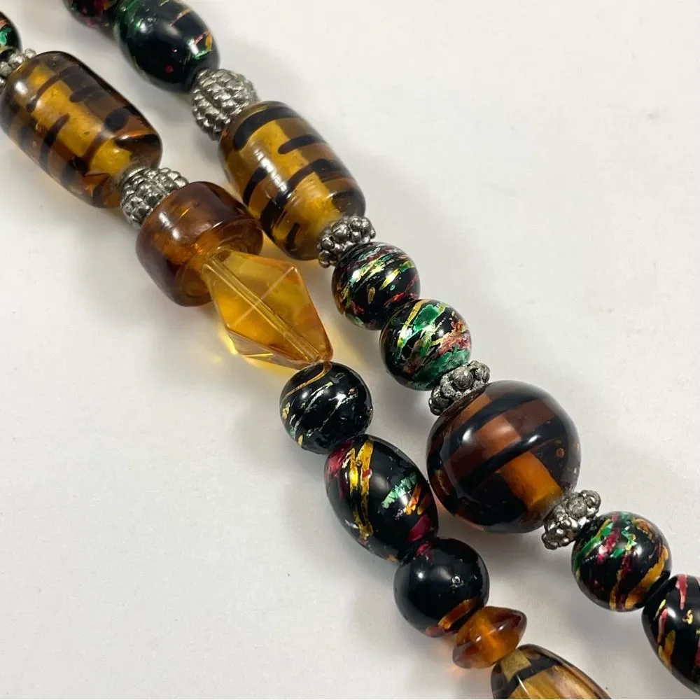 Stunning Necklace Yellow Green Black Glass Beaded Lariat Style Unsigned